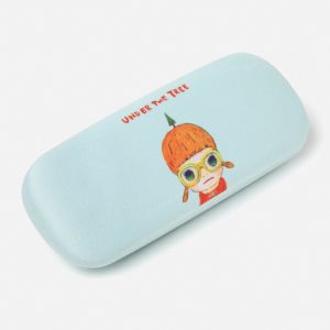 Under the Tree Glasses Case, 2006